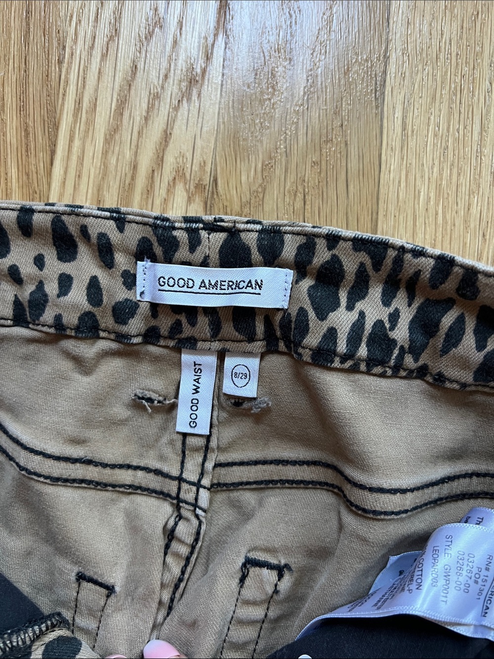 Good American Leopard Print Skinny Jeans in Brown and Black - Picture 3 of 8